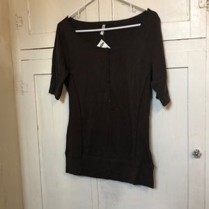 Old navy woman's shirt